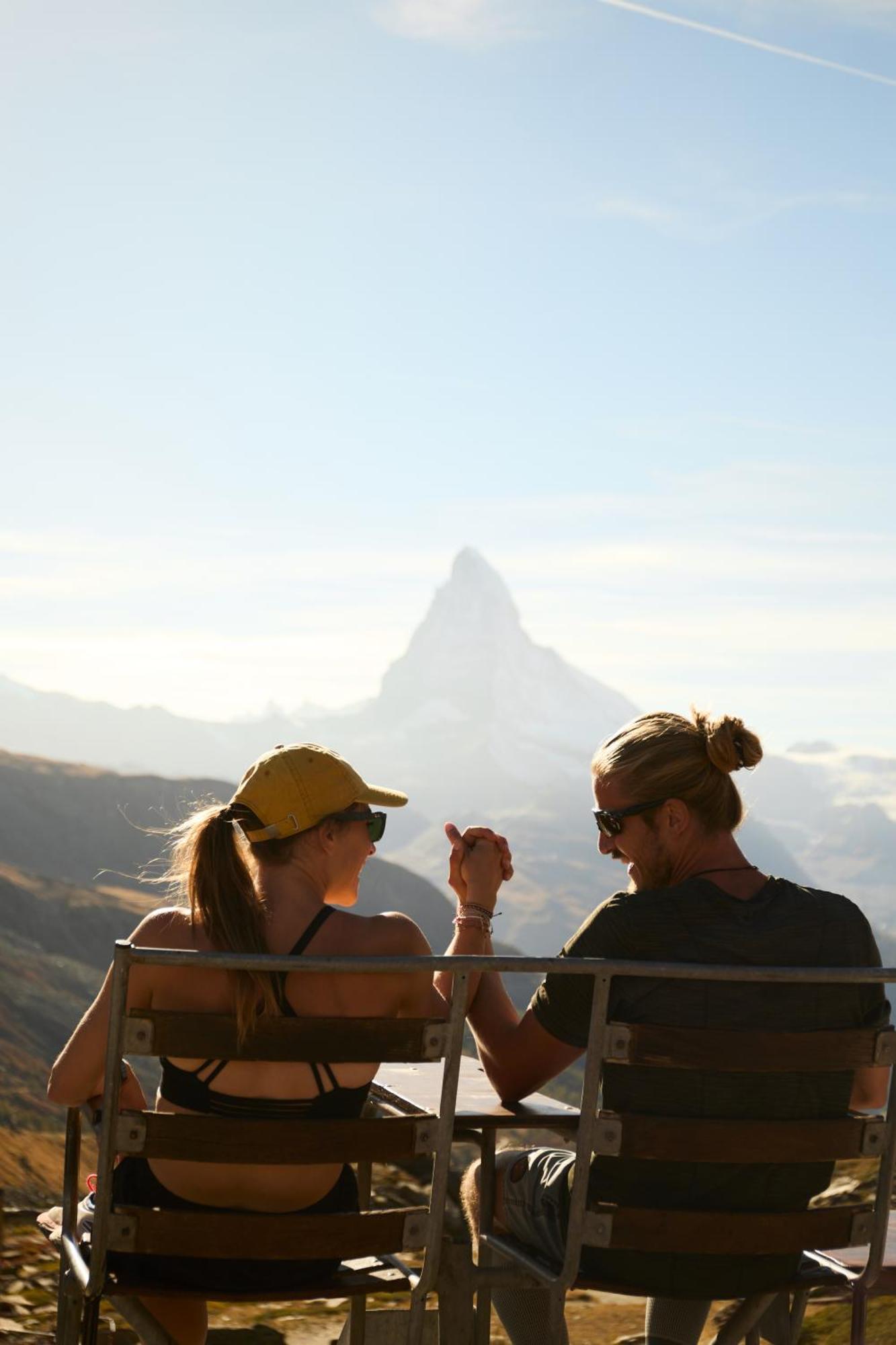 Schloss Zermatt - Cbd & Adaptogenic Spa And Sport Hotel Exteriör bild