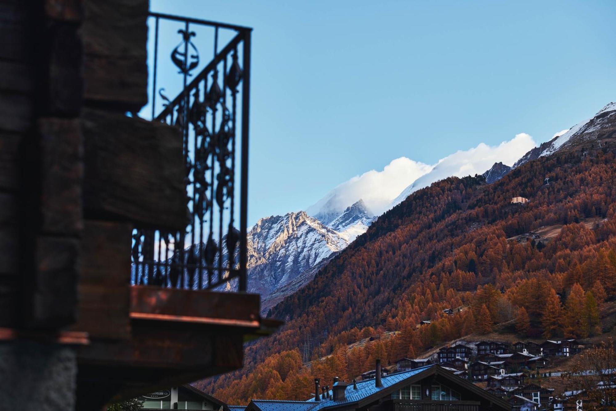 Schloss Zermatt - Cbd & Adaptogenic Spa And Sport Hotel Exteriör bild